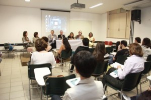 Mesa-redonda sobre "Drogas, tráfico e violência"