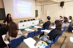 Rosália Morais apresentou a experiência do Telemonitoramento de Unidades de Terapia Intensiva (UTIs) e de Cuidados Progressivos Neonatais