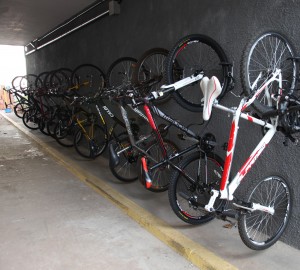 Saúde com Ciência também destaca novas medidas da Prefeitura para estacionamento de bicicletas. Faculdade de Medicina aderiu à iniciativa. Foto: Caroline Morena